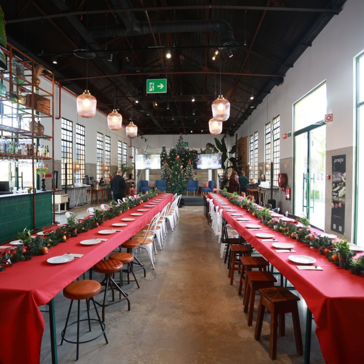 70% dos jovens comem acompanhados do telemóvel ou tablet