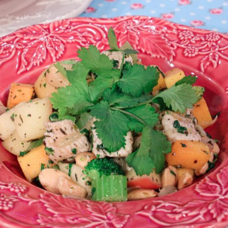 Legumes da Época e Fruta com Frango