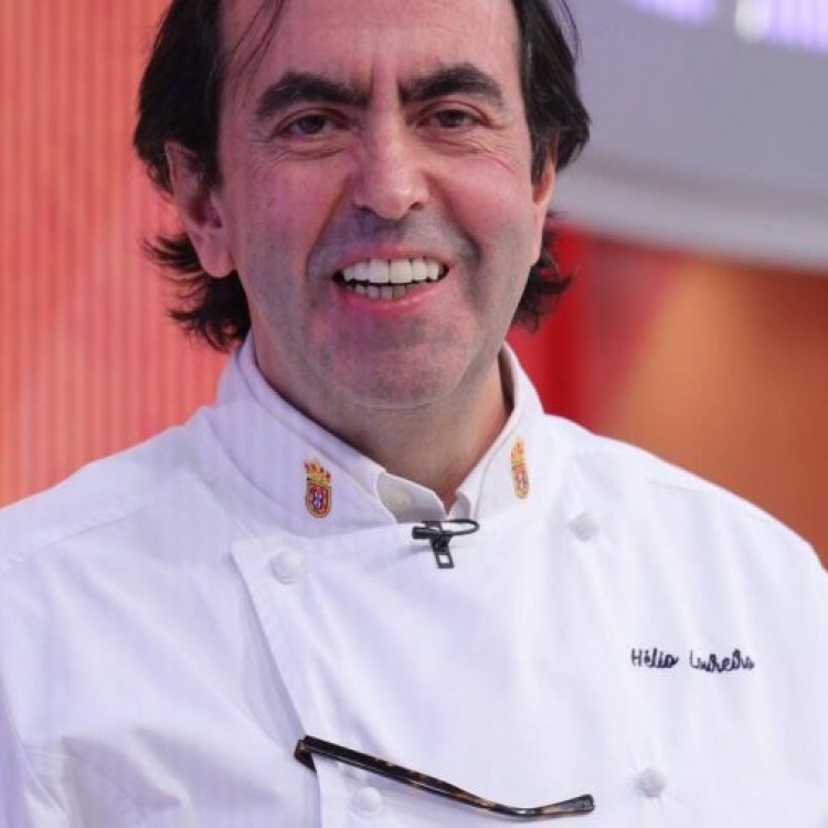 Empadas de Carne de Porco, Batata Doce, Maçã e Chutney de Manga