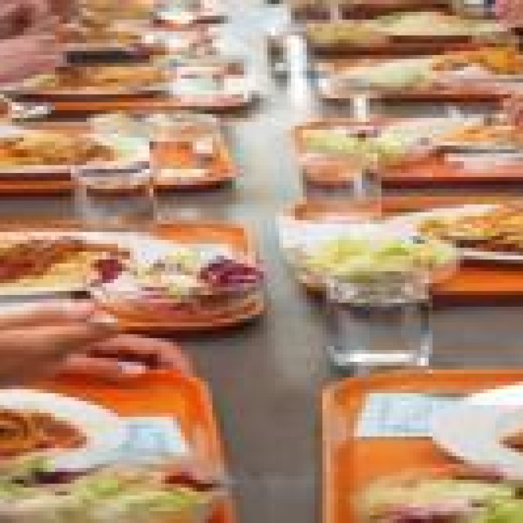 Alimentação | Este homem é que decide o que os seus filhos comem na escola